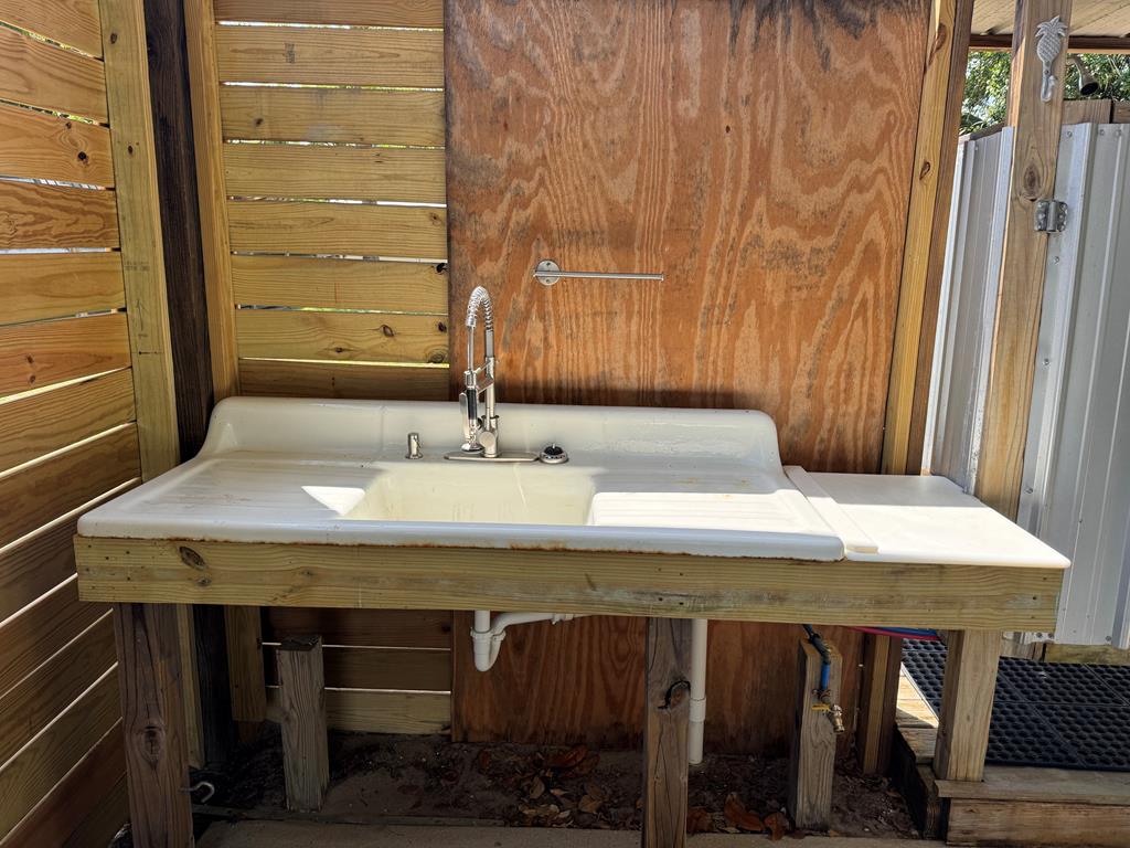 362 Madison St, Port St. Joe 32456