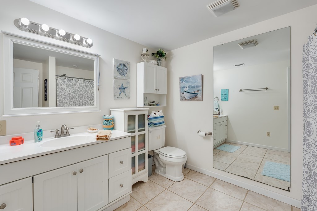 225 8th St, Port St. Joe 32456