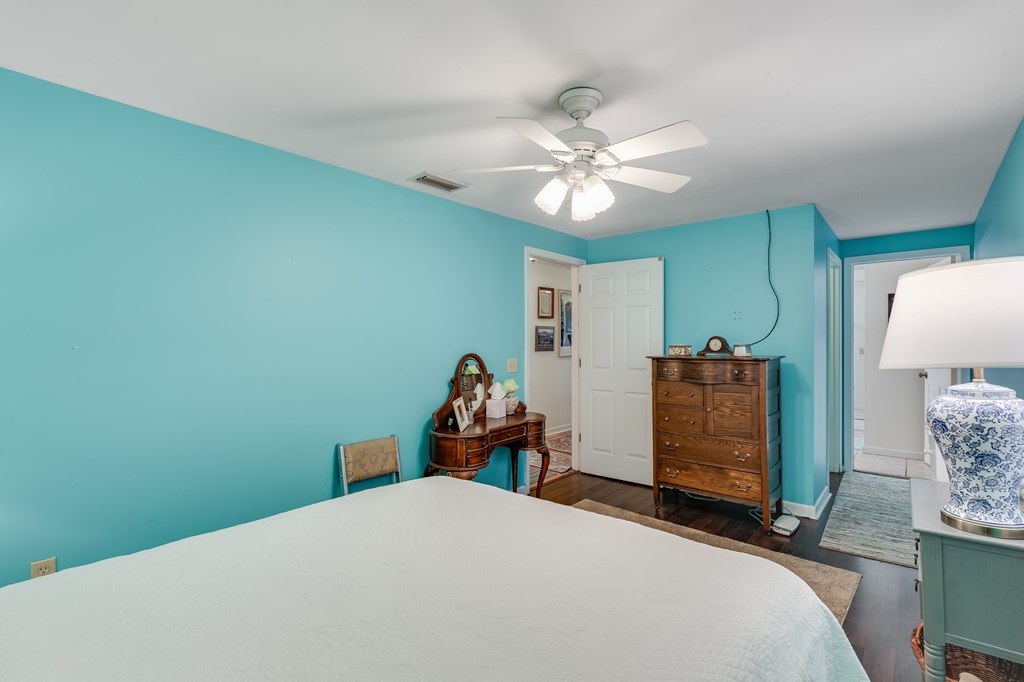 225 8th St, Port St. Joe 32456