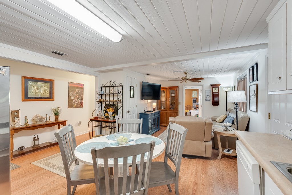 225 8th St, Port St. Joe 32456