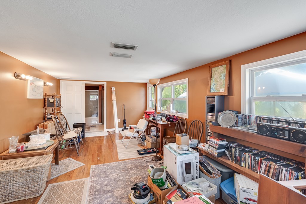 225 8th St, Port St. Joe 32456