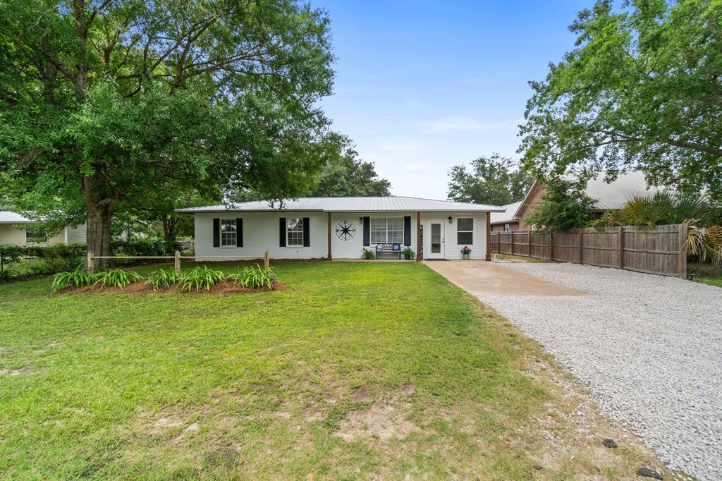 122 Barbara Dr, Port St. Joe 32456