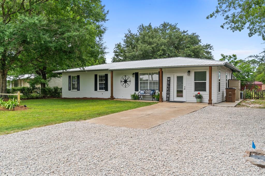 122 Barbara Dr, Port St. Joe 32456