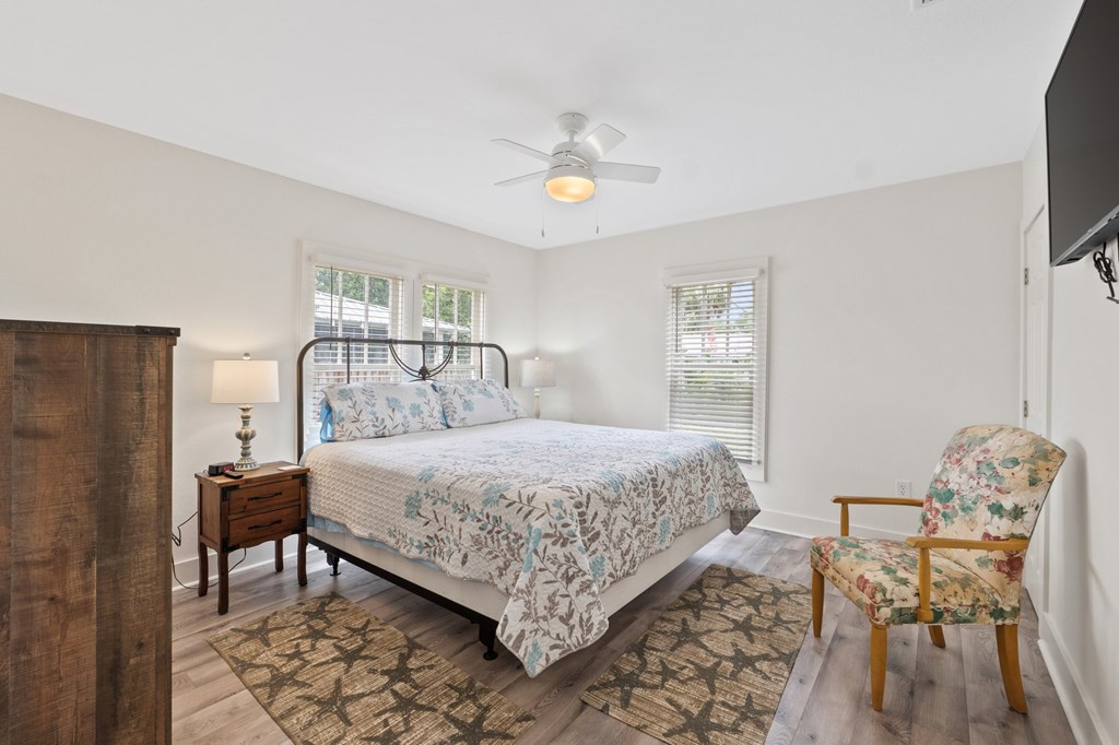 509 8th St, Port St. Joe 32456
