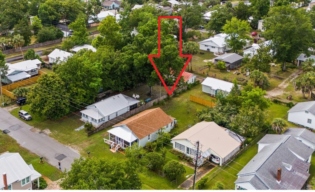 509 8th St, Port St. Joe 32456