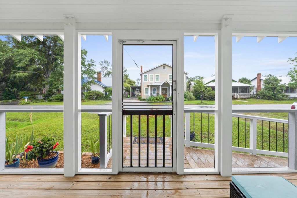 509 8th St, Port St. Joe 32456