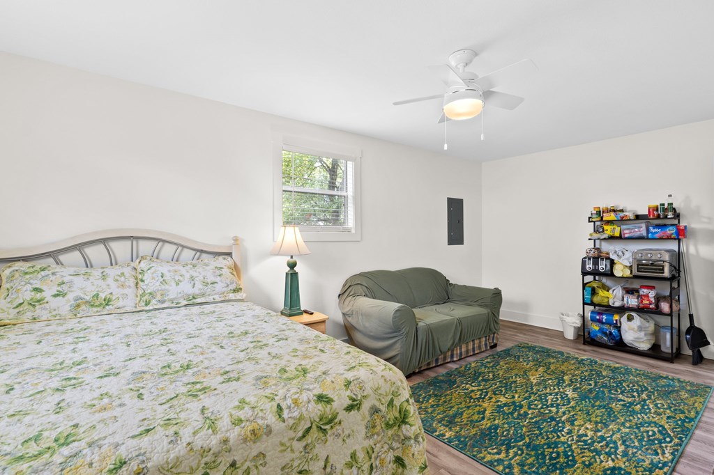 509 8th St, Port St. Joe 32456