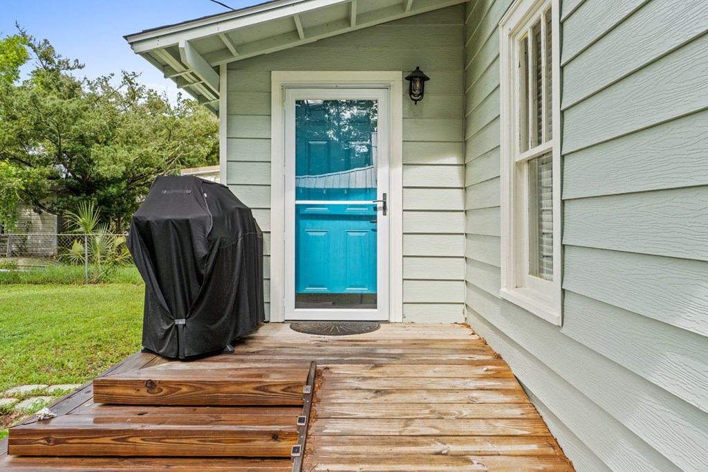 509 8th St, Port St. Joe 32456