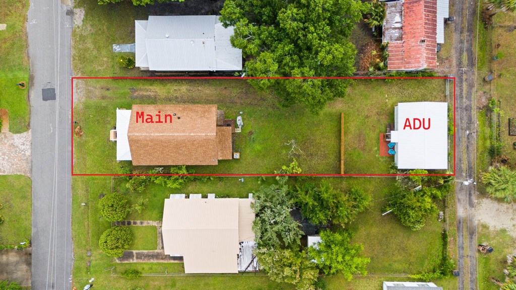 509 8th St, Port St. Joe 32456