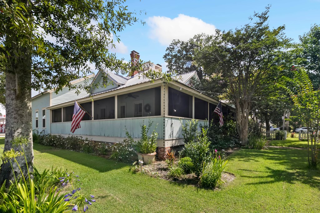 201 8th St, Port St. Joe 32456