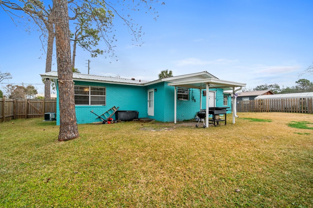 328 Ave C, Port St. Joe 32456