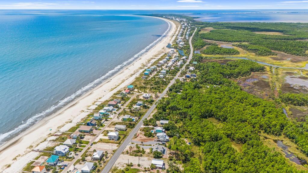 7707 Cr 30, Port St. Joe 32456