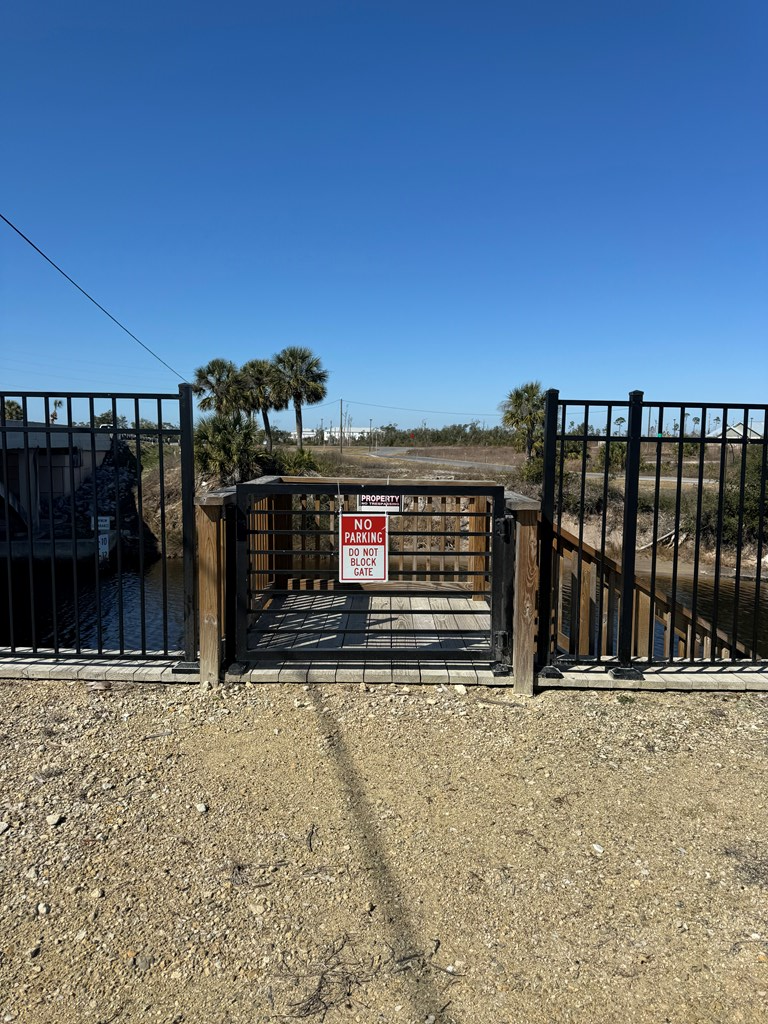 4106 Hwy 98 E, 32456
