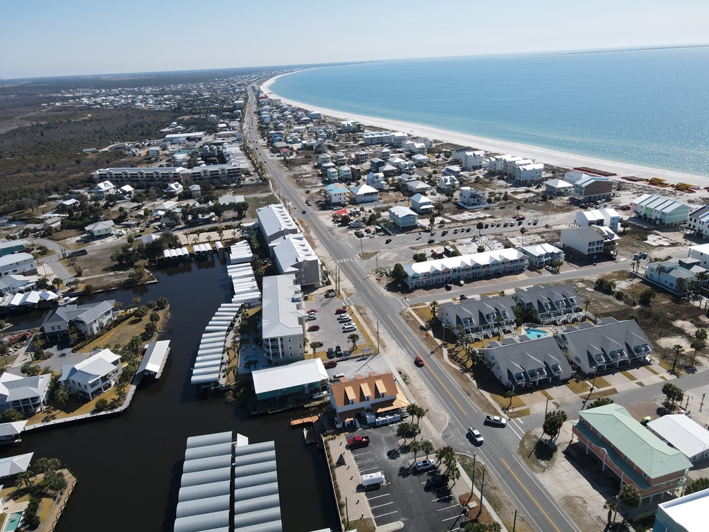 4106 Hwy 98 E, 32456