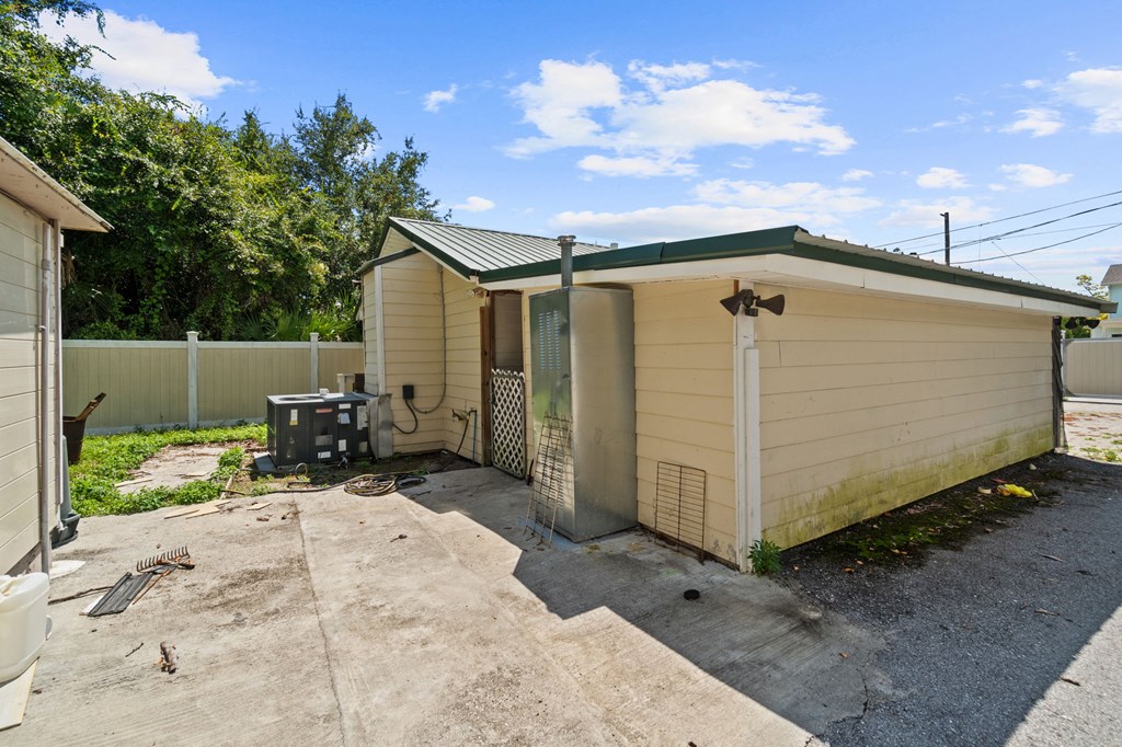 155 Robbins Ave, Port St. Joe 32456