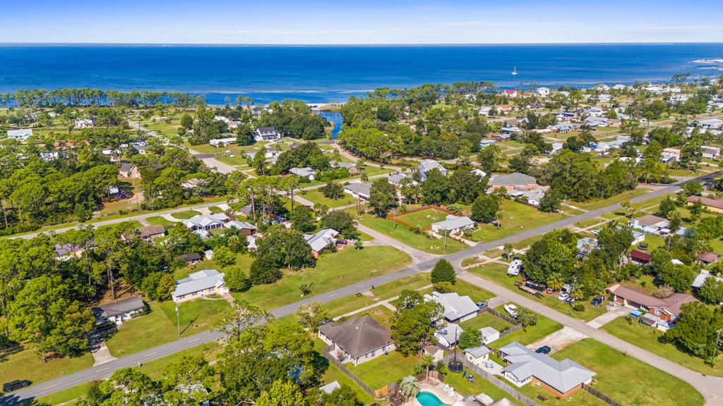 2003 Long Ave, Port St. Joe 32456