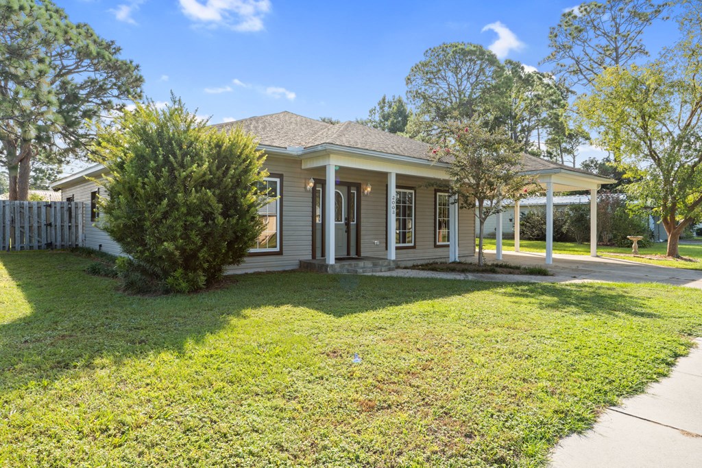 2003 Long Ave, Port St. Joe 32456