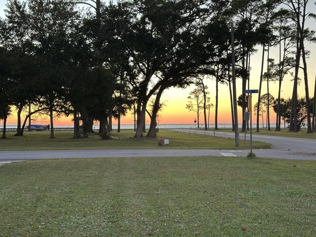 200 Gautier Memorial Ln, Port St. Joe 32456