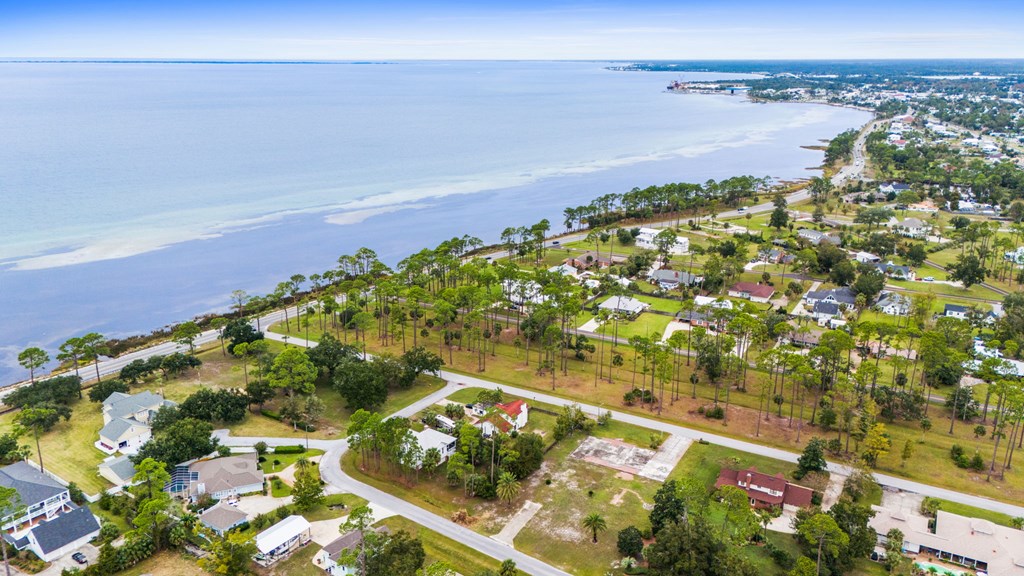 200 Gautier Memorial Ln, Port St. Joe 32456