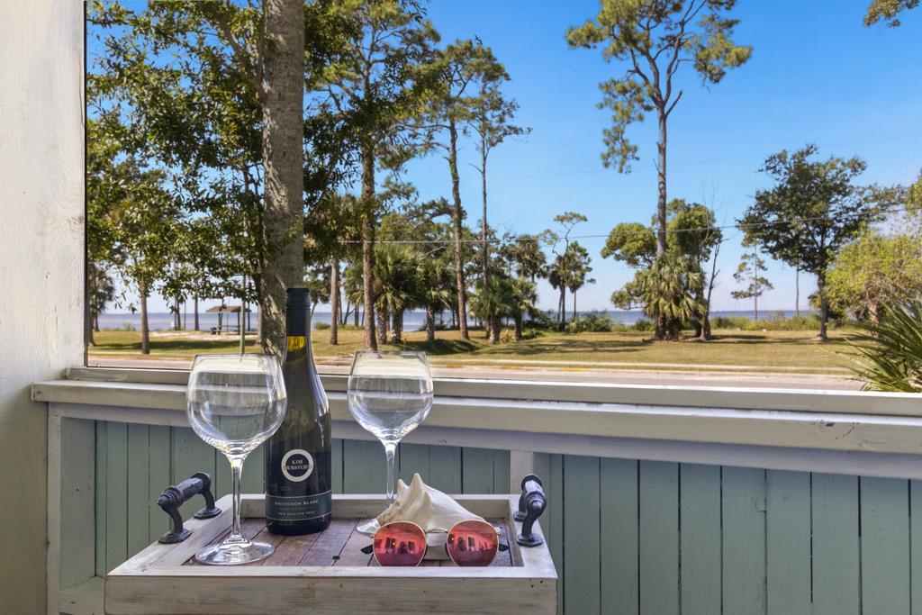 201 8th St, Port St. Joe 32456