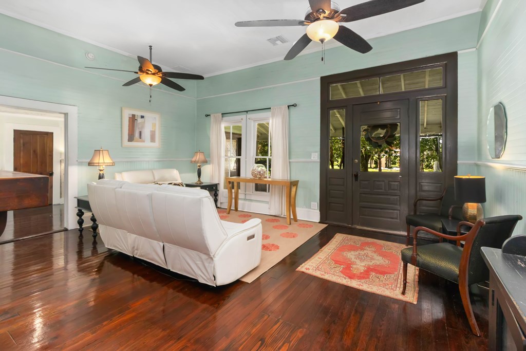 201 8th St, Port St. Joe 32456