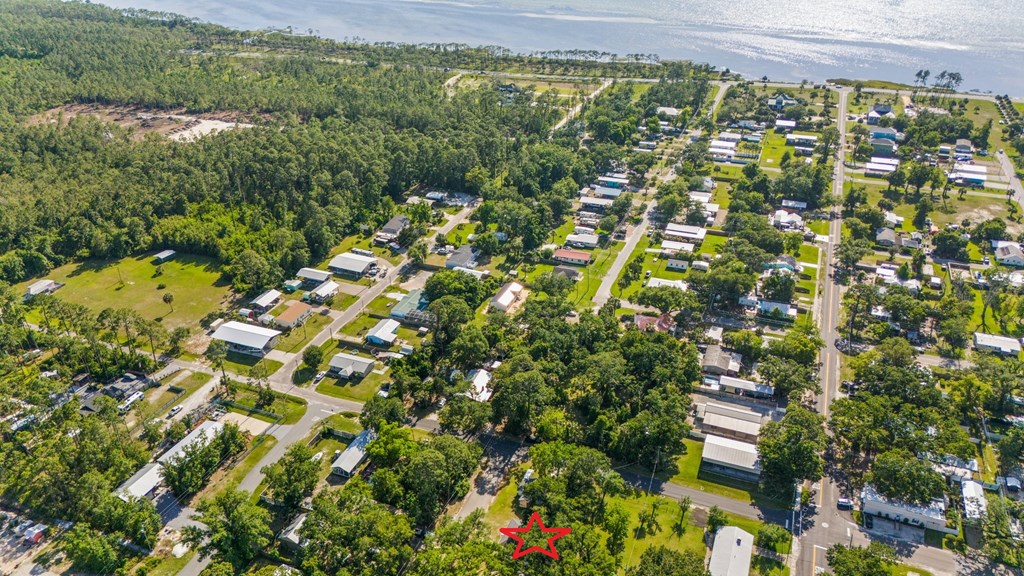 621 Maddox St, Port St. Joe 32456