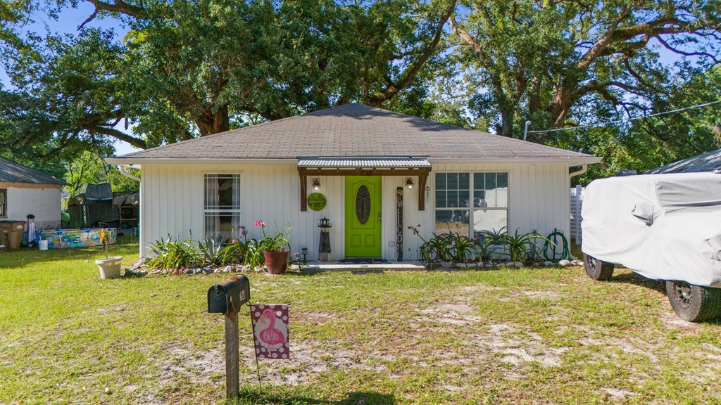 621 Maddox St, Port St. Joe 32456