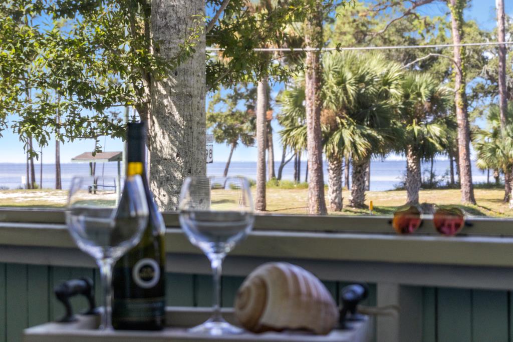 201 8th St, Port St. Joe 32456