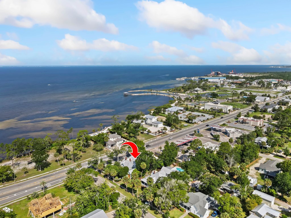 201 8th St, Port St. Joe 32456