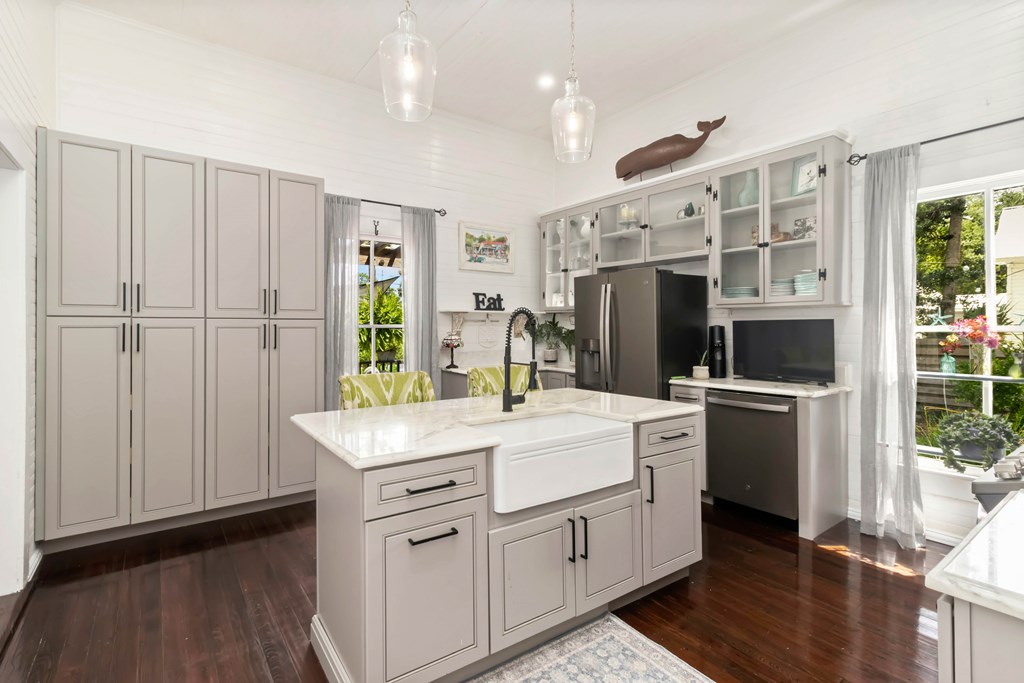 201 8th St, Port St. Joe 32456