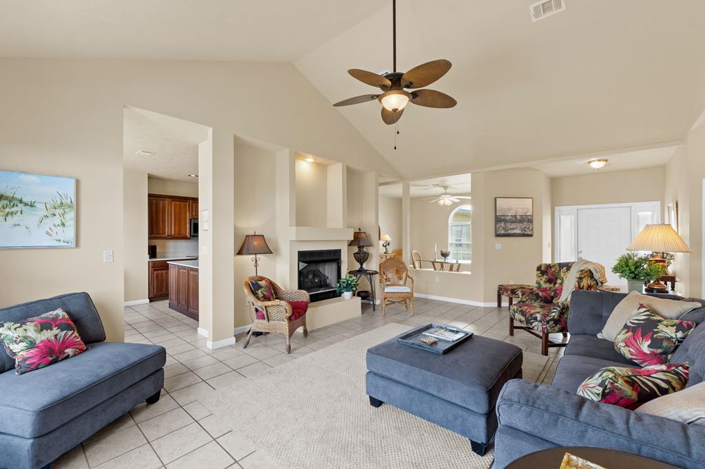 622 Gulf Aire Dr, Port St. Joe 32456