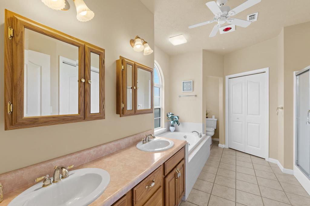 622 Gulf Aire Dr, Port St. Joe 32456