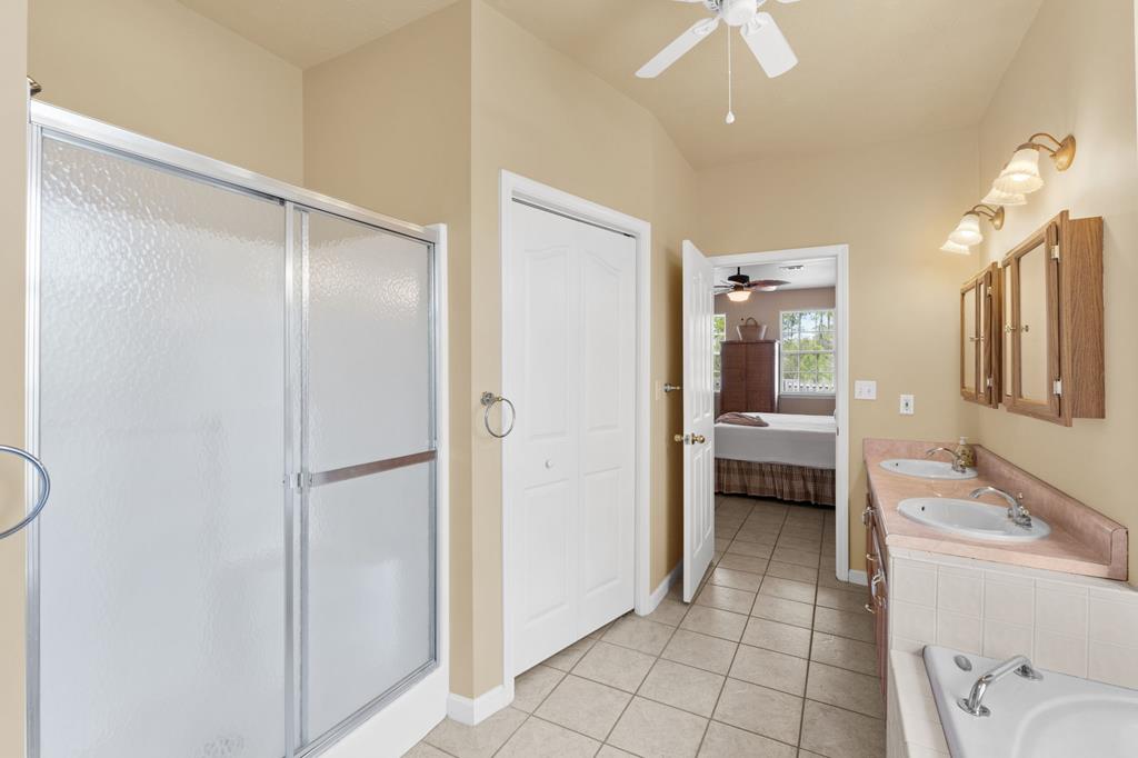 622 Gulf Aire Dr, Port St. Joe 32456