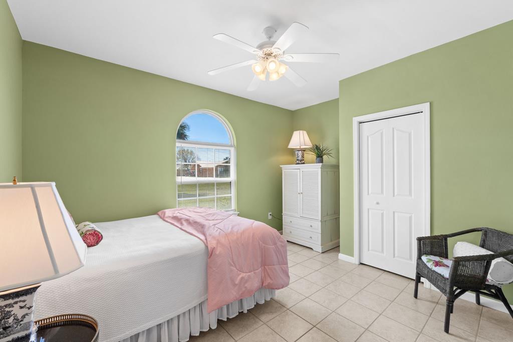 622 Gulf Aire Dr, Port St. Joe 32456