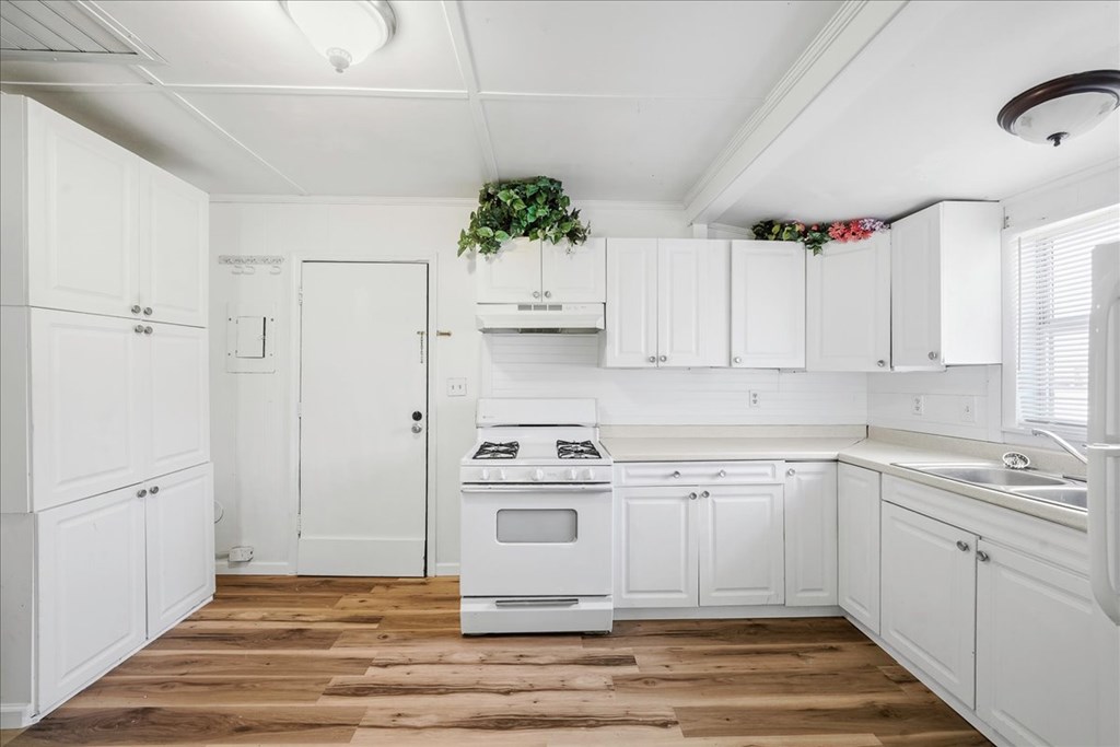 627 Madison St, Port St. Joe 32456