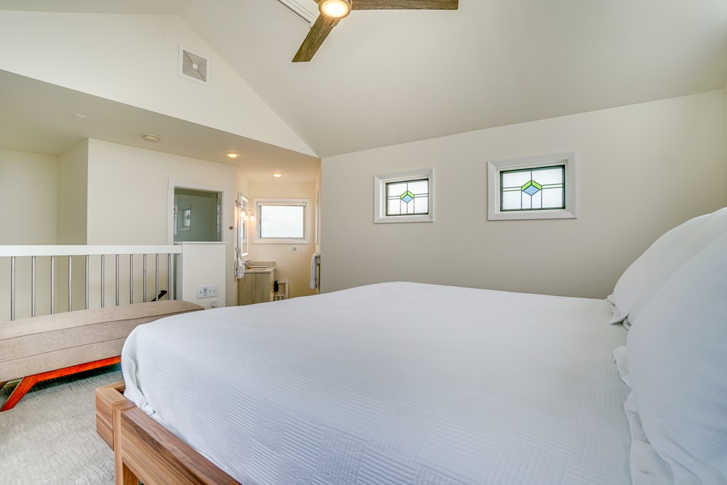 163 Seacliff Dr, 32456