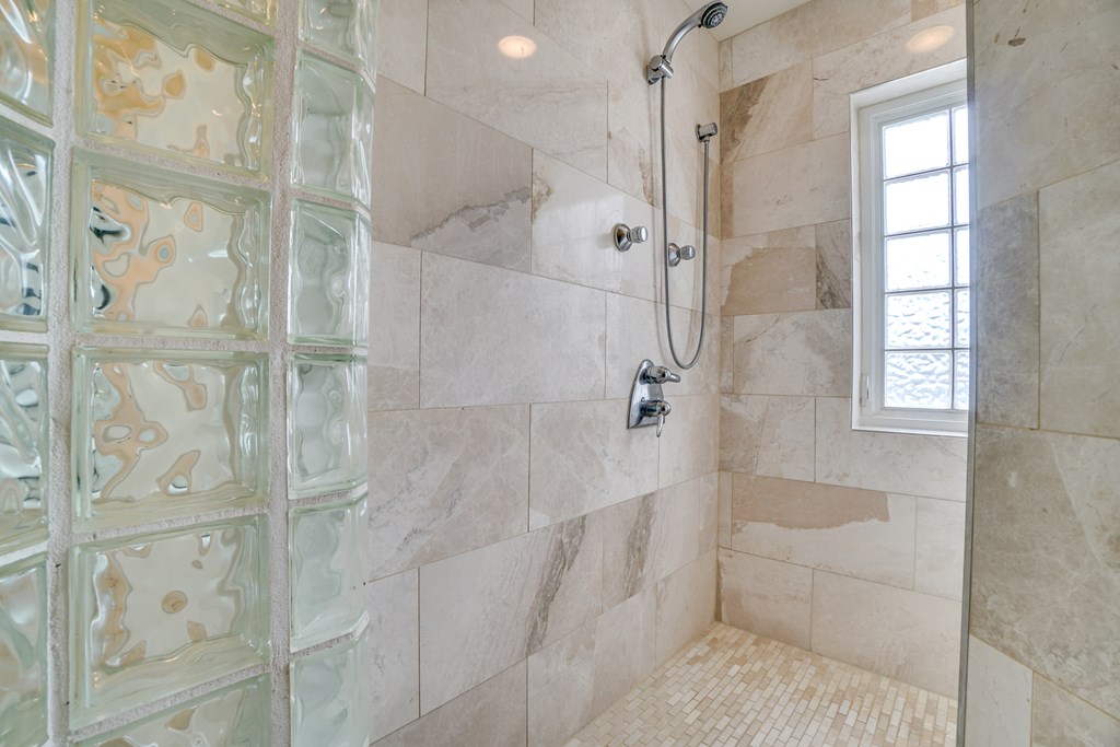 163 Seacliff Dr, 32456