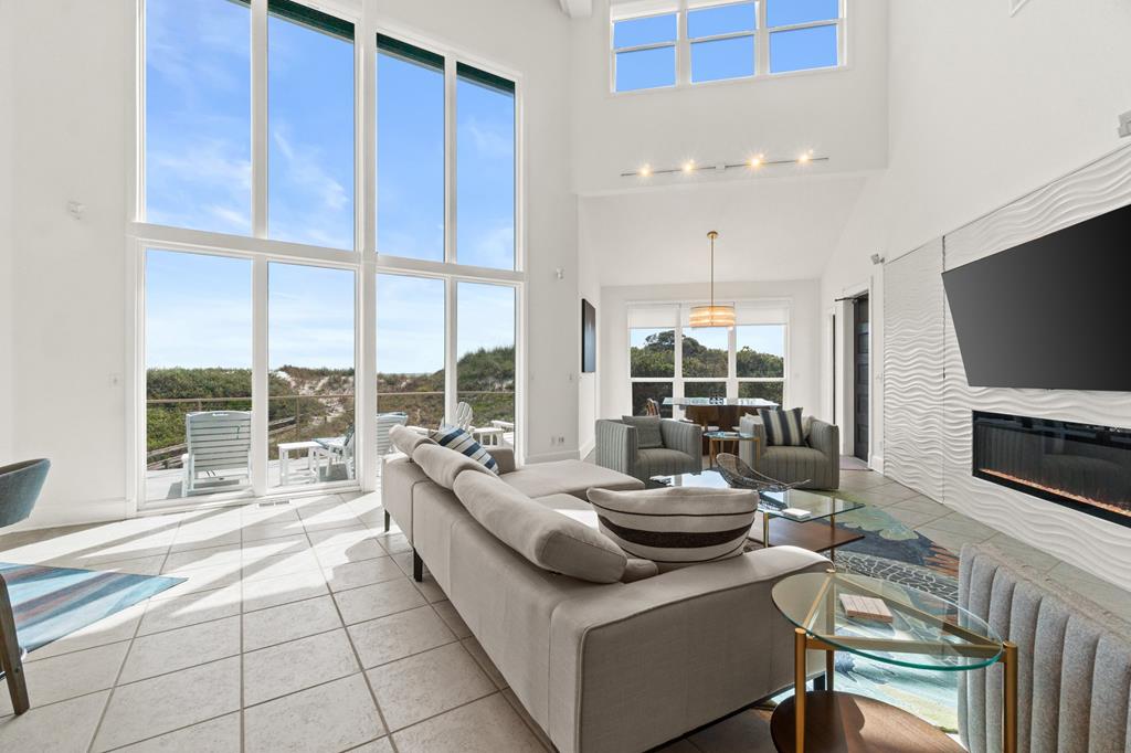 163 Seacliff Dr, 32456