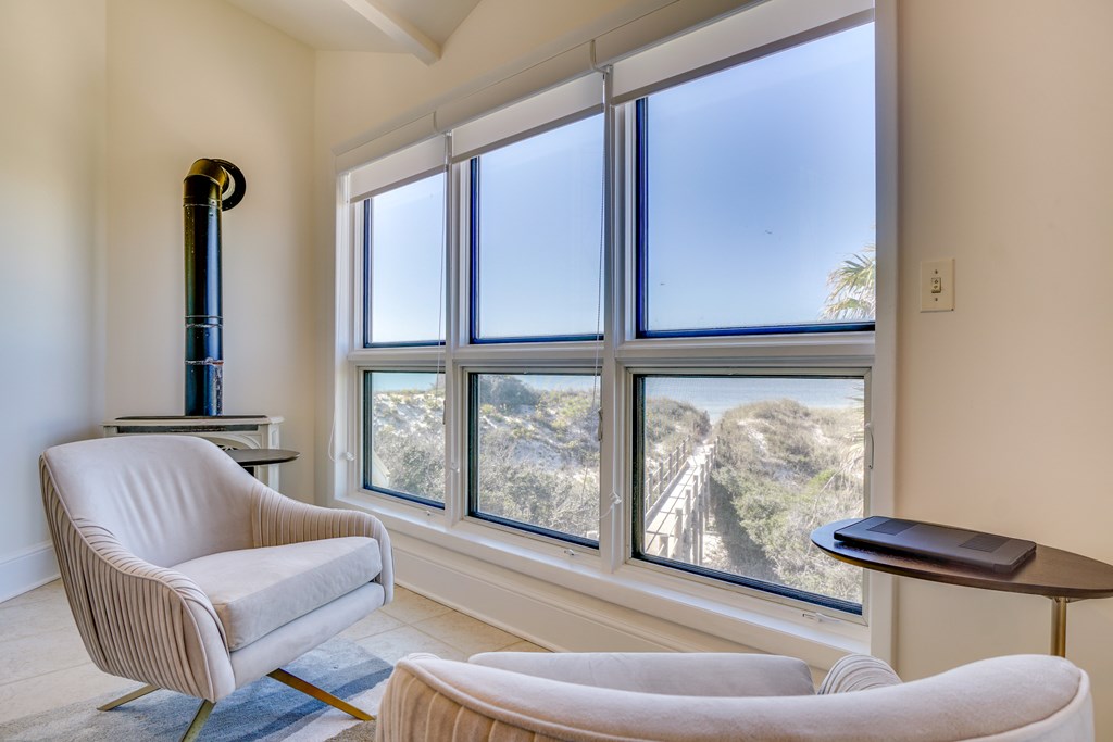 163 Seacliff Dr, 32456