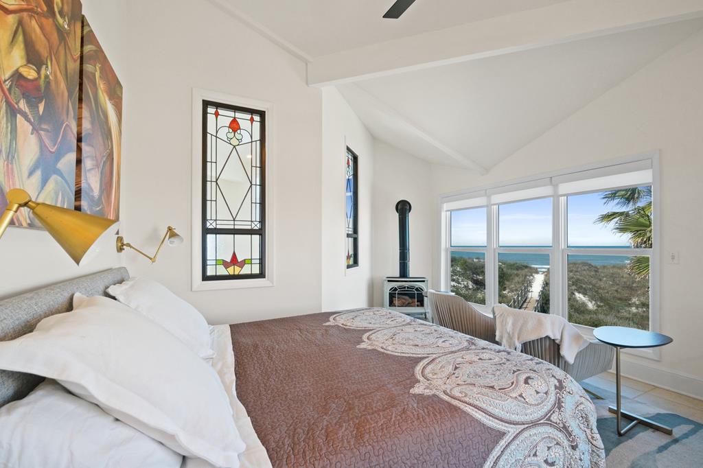 163 Seacliff Dr, 32456