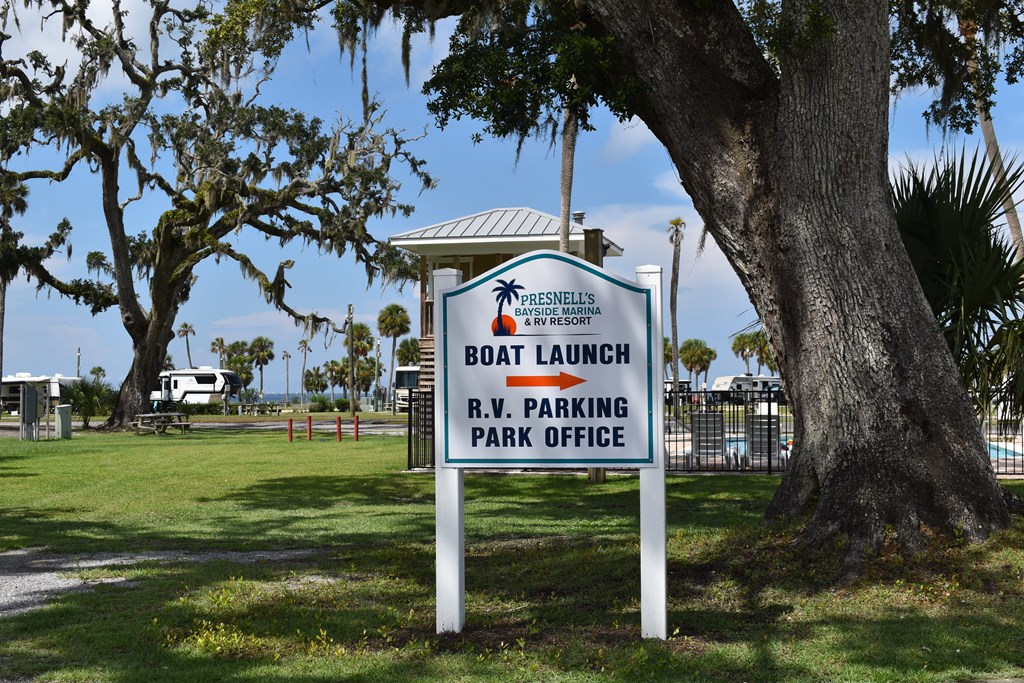 131 Colors Way, Port St. Joe 32456