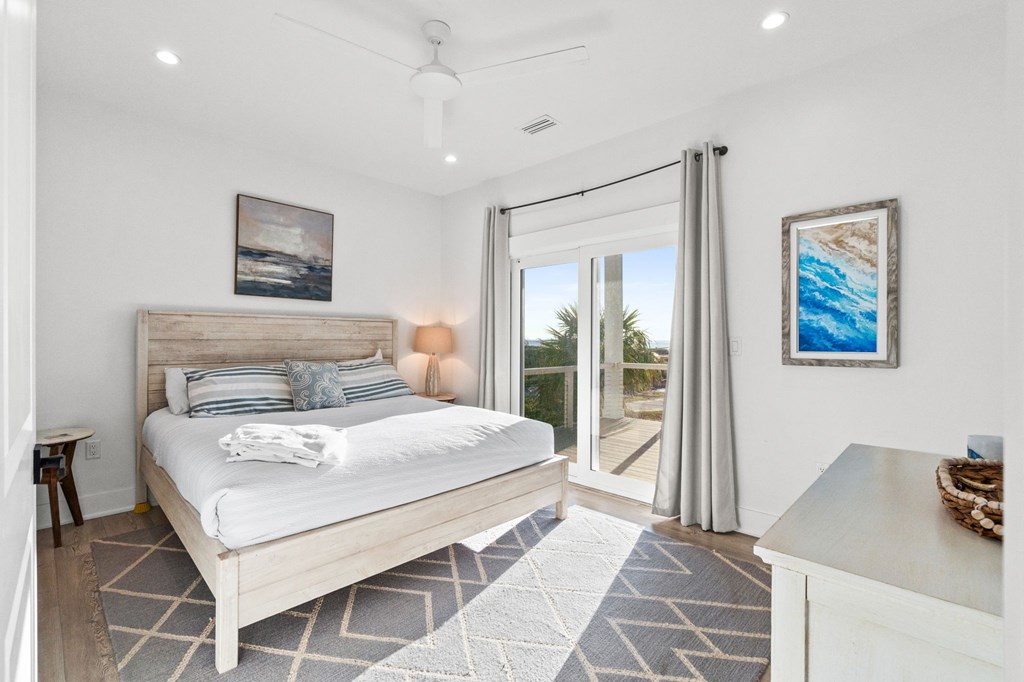 5720 Gulf Front Dr, 32456