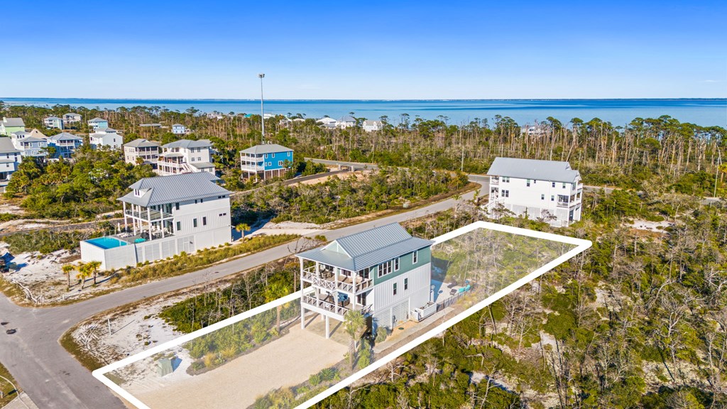 5720 Gulf Front Dr, 32456