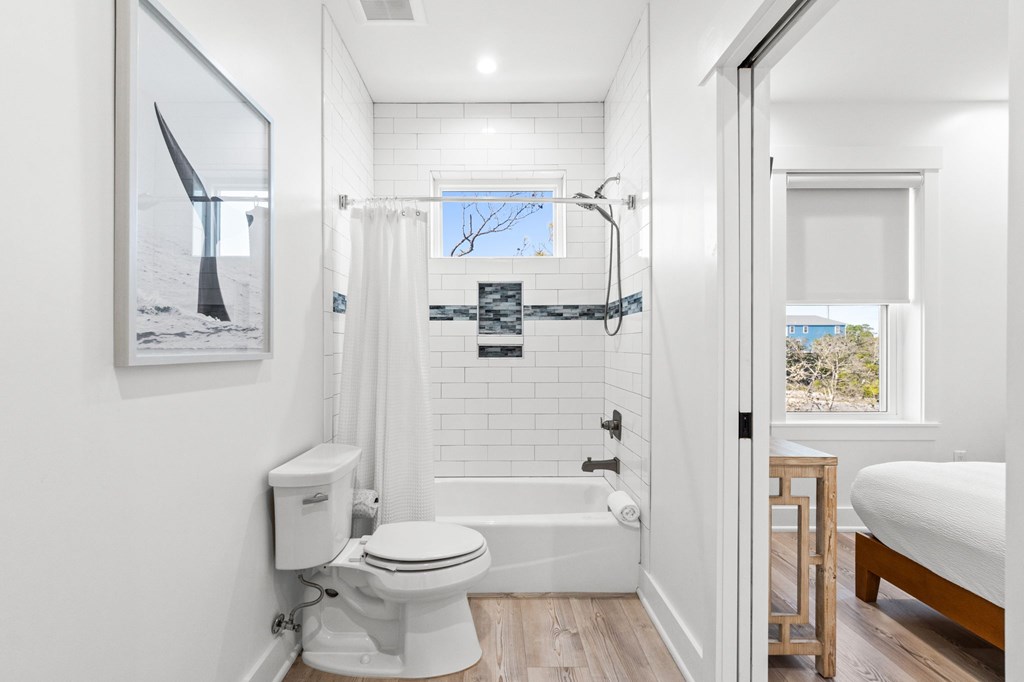 5720 Gulf Front Dr, 32456