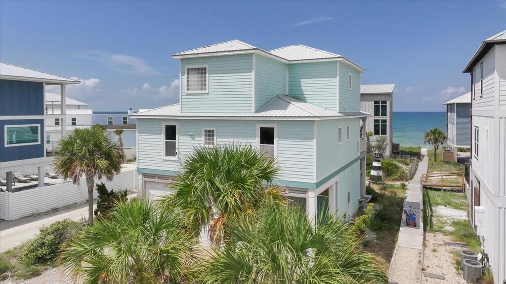 112 Barbados Dr, Port St. Joe 32456