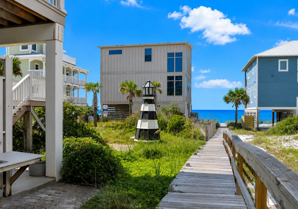 112 Barbados Dr, Port St. Joe 32456