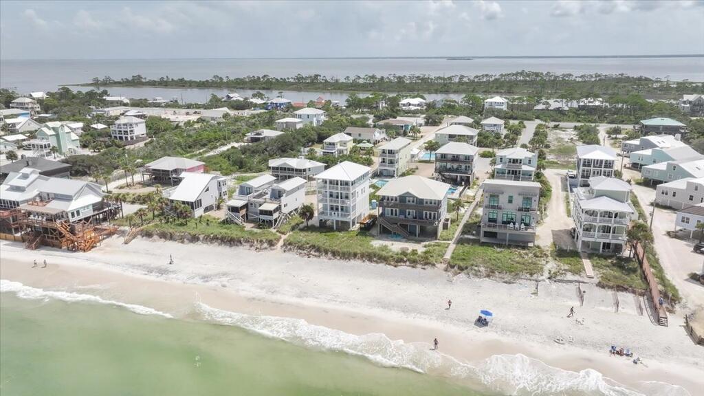 112 Barbados Dr, Port St. Joe 32456