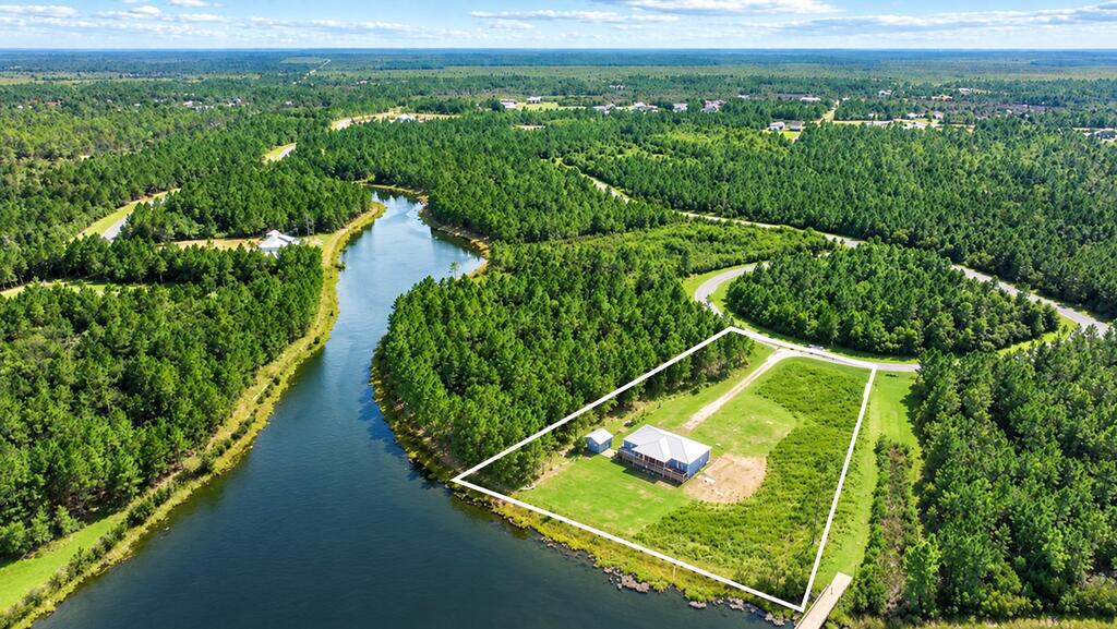 106 Calm Water Cir, 32465