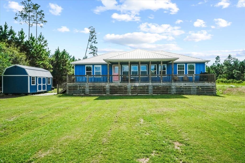 106 Calm Water Cir, 32465