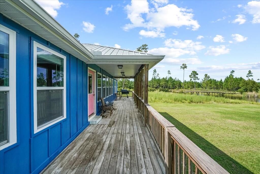 106 Calm Water Cir, 32465